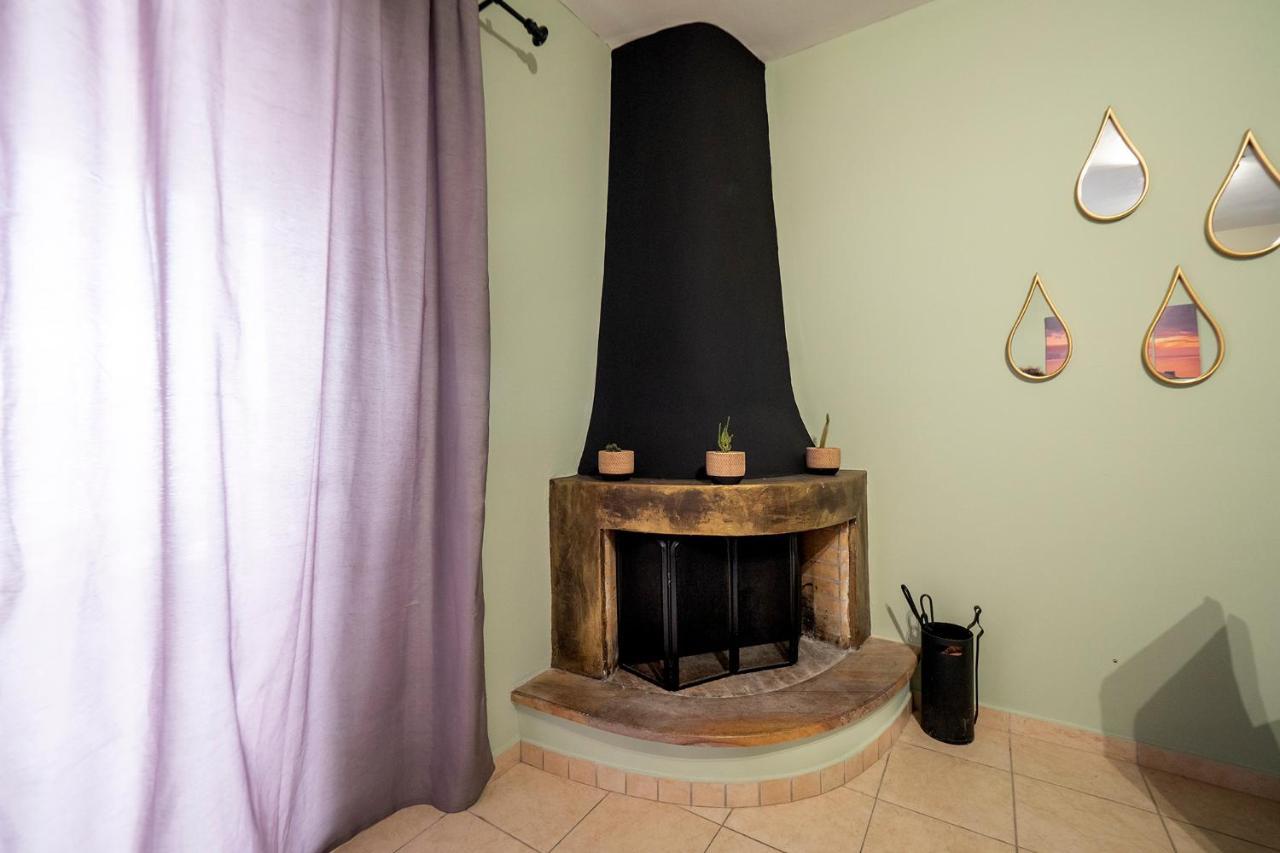 Cozy Apartment St John Chalkís Exteriör bild